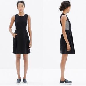 Madewell Abroad Dresss / Black with Stripes